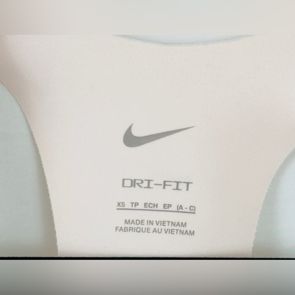 Nike Women's Dri-FIT Alpha High-Support Padded Zip-Front Sports Bra Blus… - Picture 8 of 13